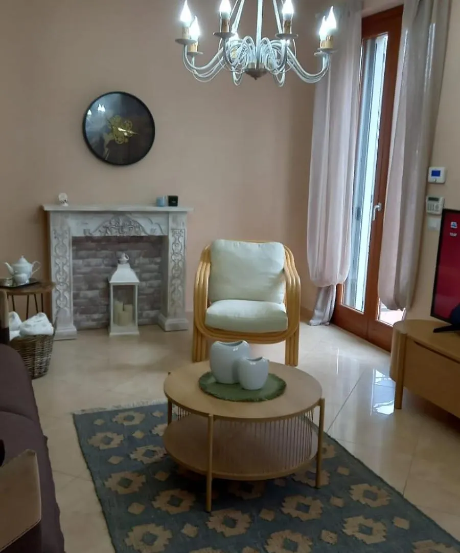 Lilly House Bed & Bike Villa Cortona 0*,