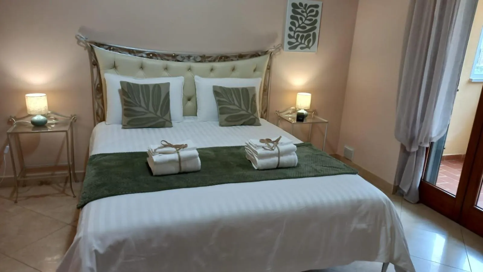Lilly House Bed & Bike Villa Cortona Italy