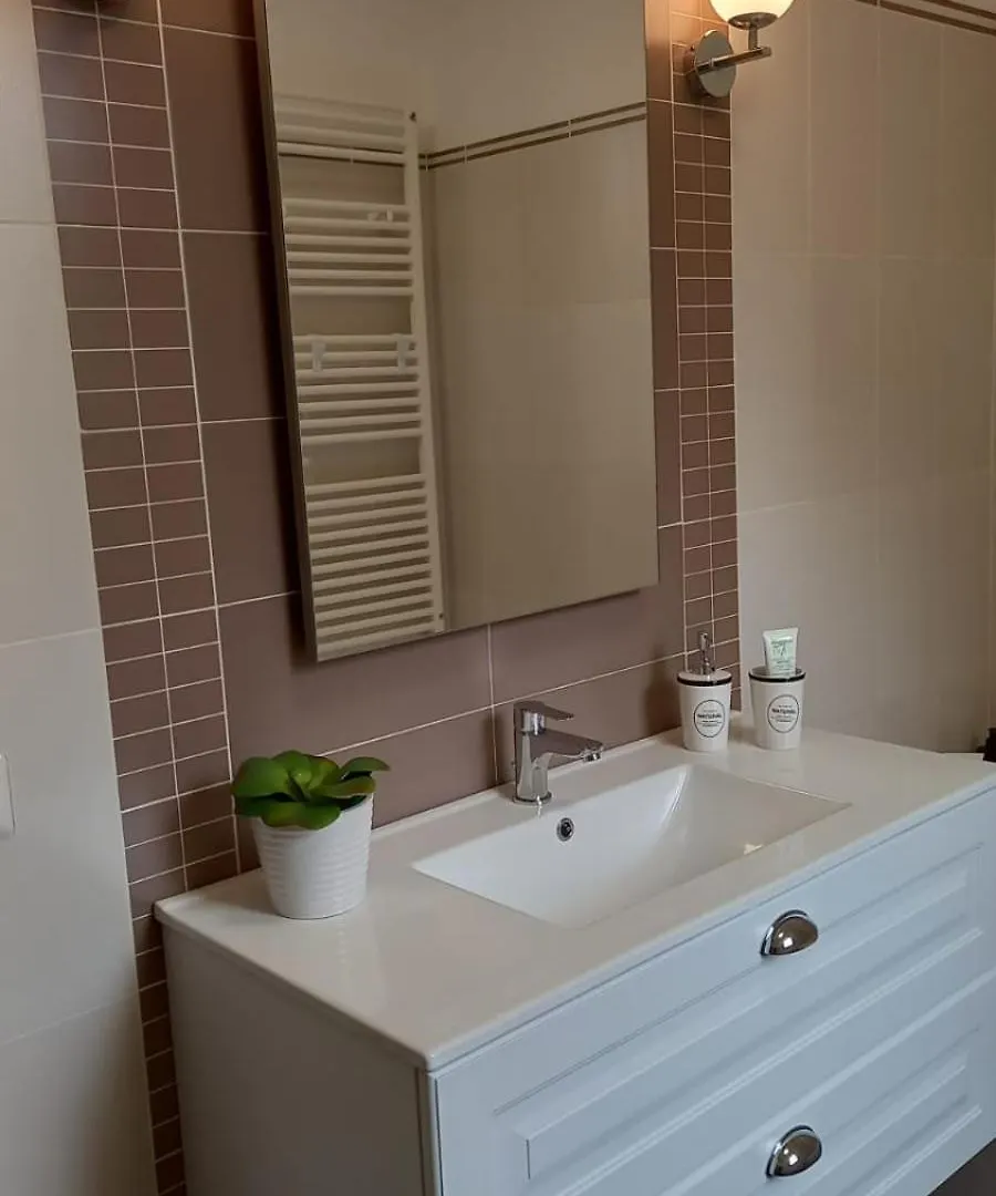 Lilly House Bed & Bike Villa Cortona 0*,  Italy